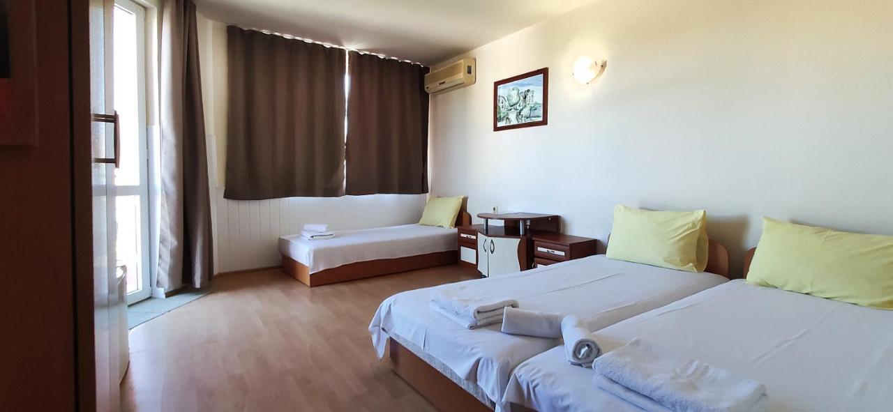 Sineva Guest House Ravda Luaran gambar