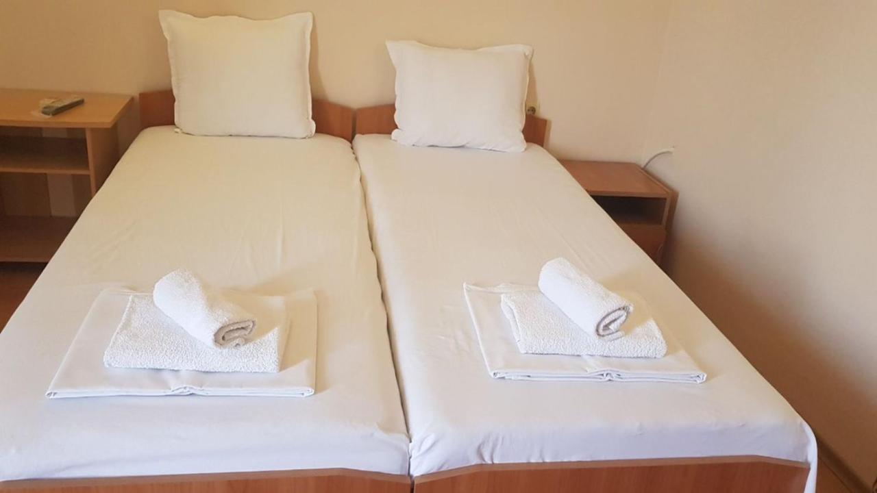 Sineva Guest House Ravda Luaran gambar