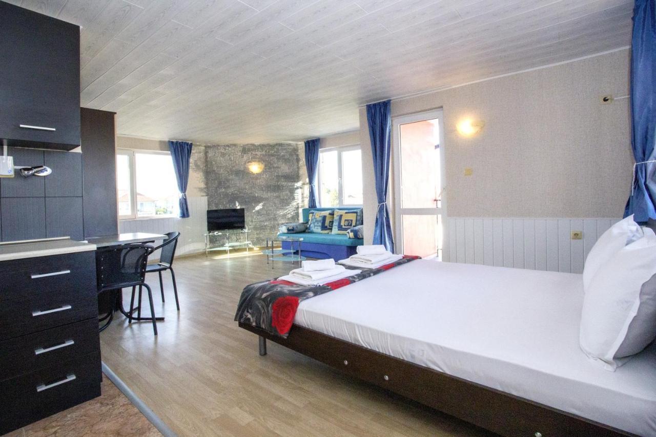 Sineva Guest House Ravda Luaran gambar