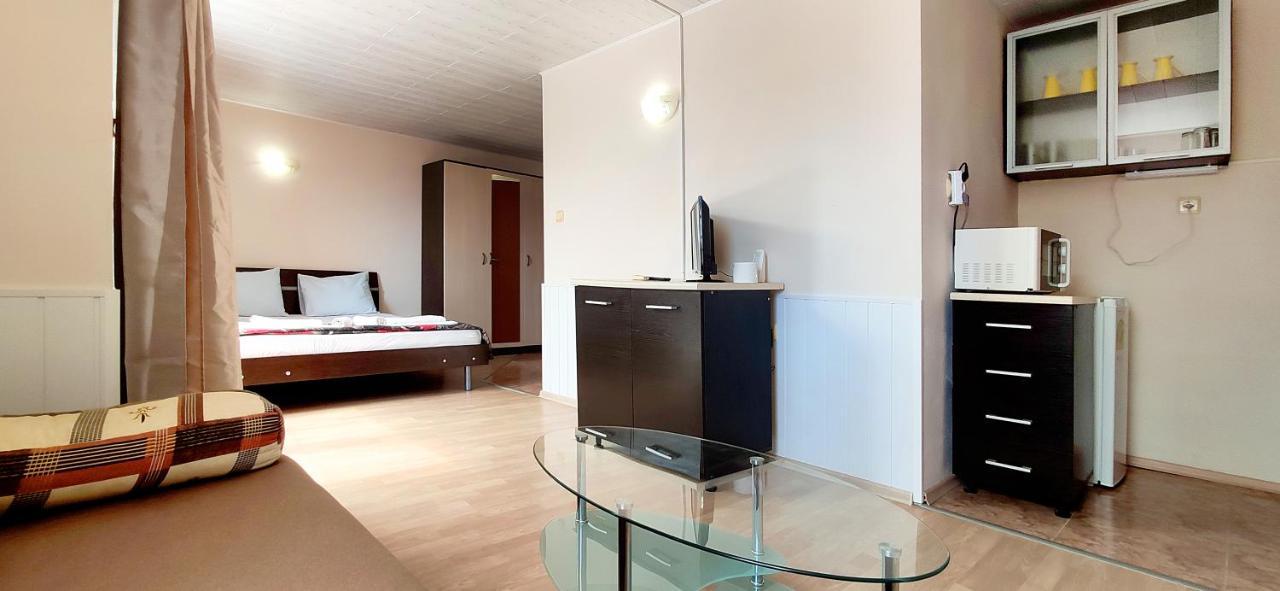 Sineva Guest House Ravda Luaran gambar