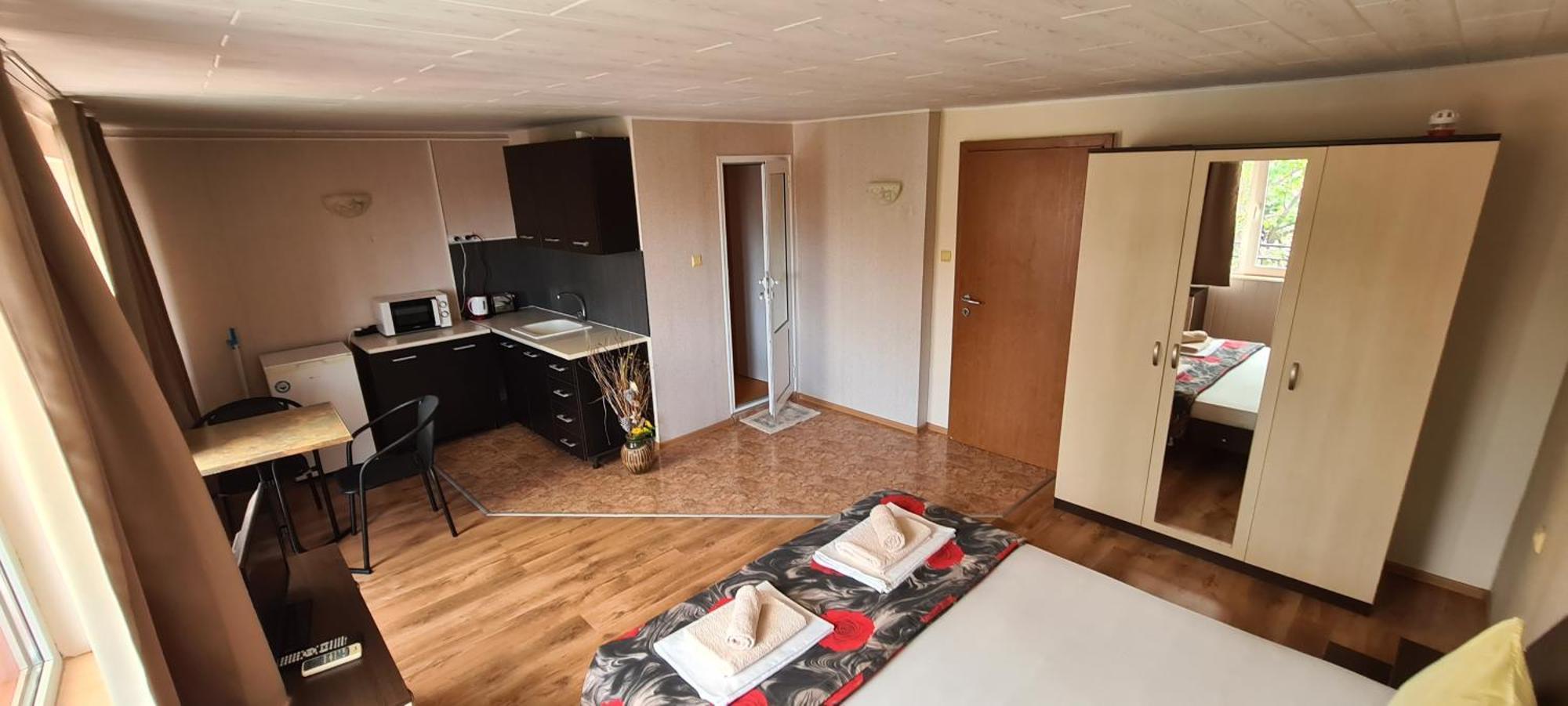 Sineva Guest House Ravda Luaran gambar