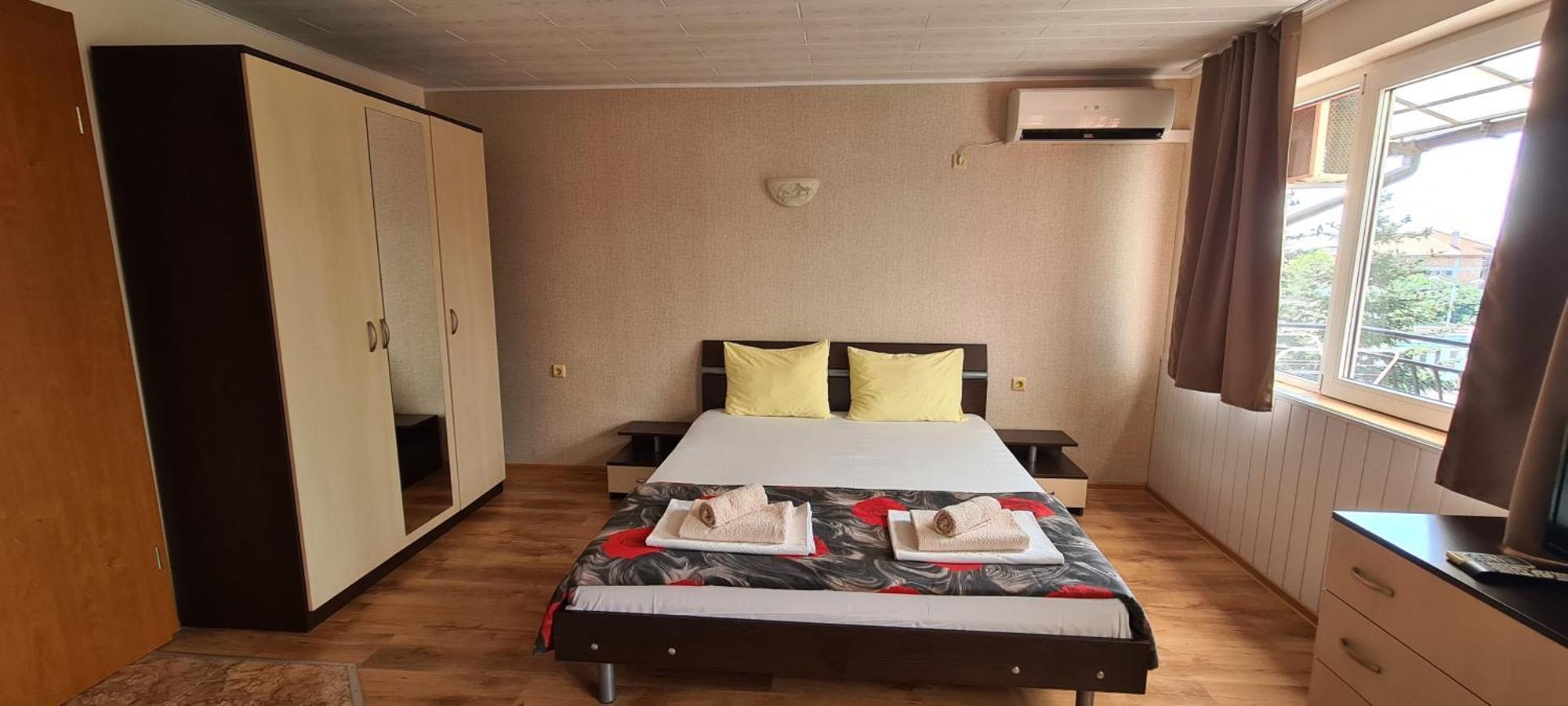 Sineva Guest House Ravda Luaran gambar