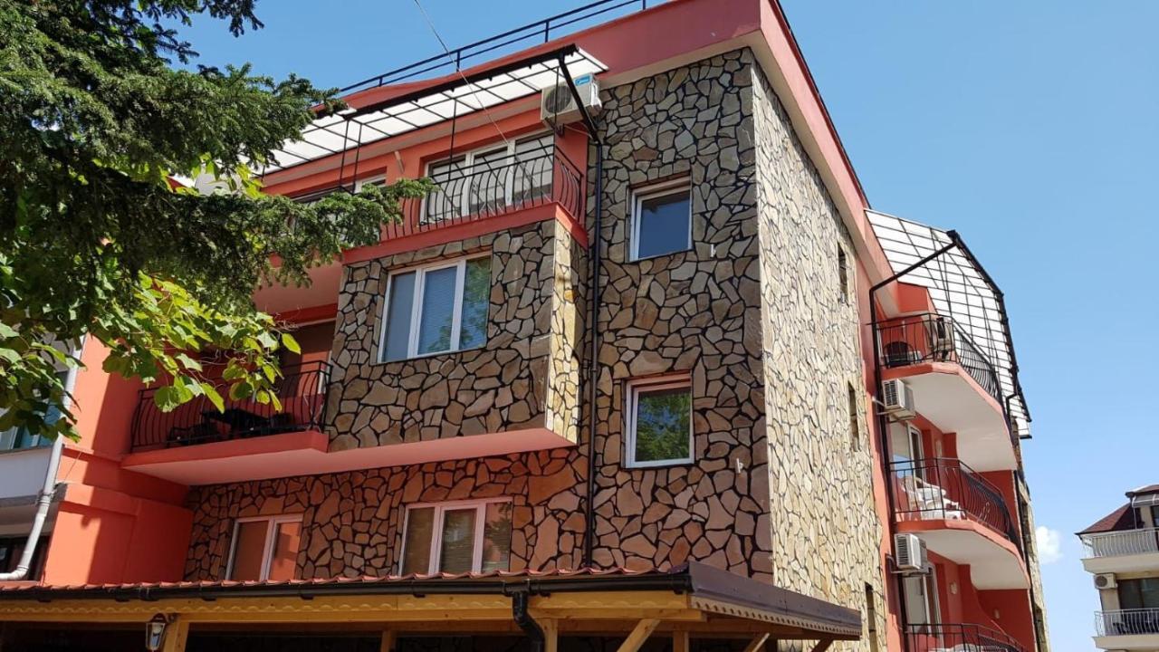 Sineva Guest House Ravda Luaran gambar