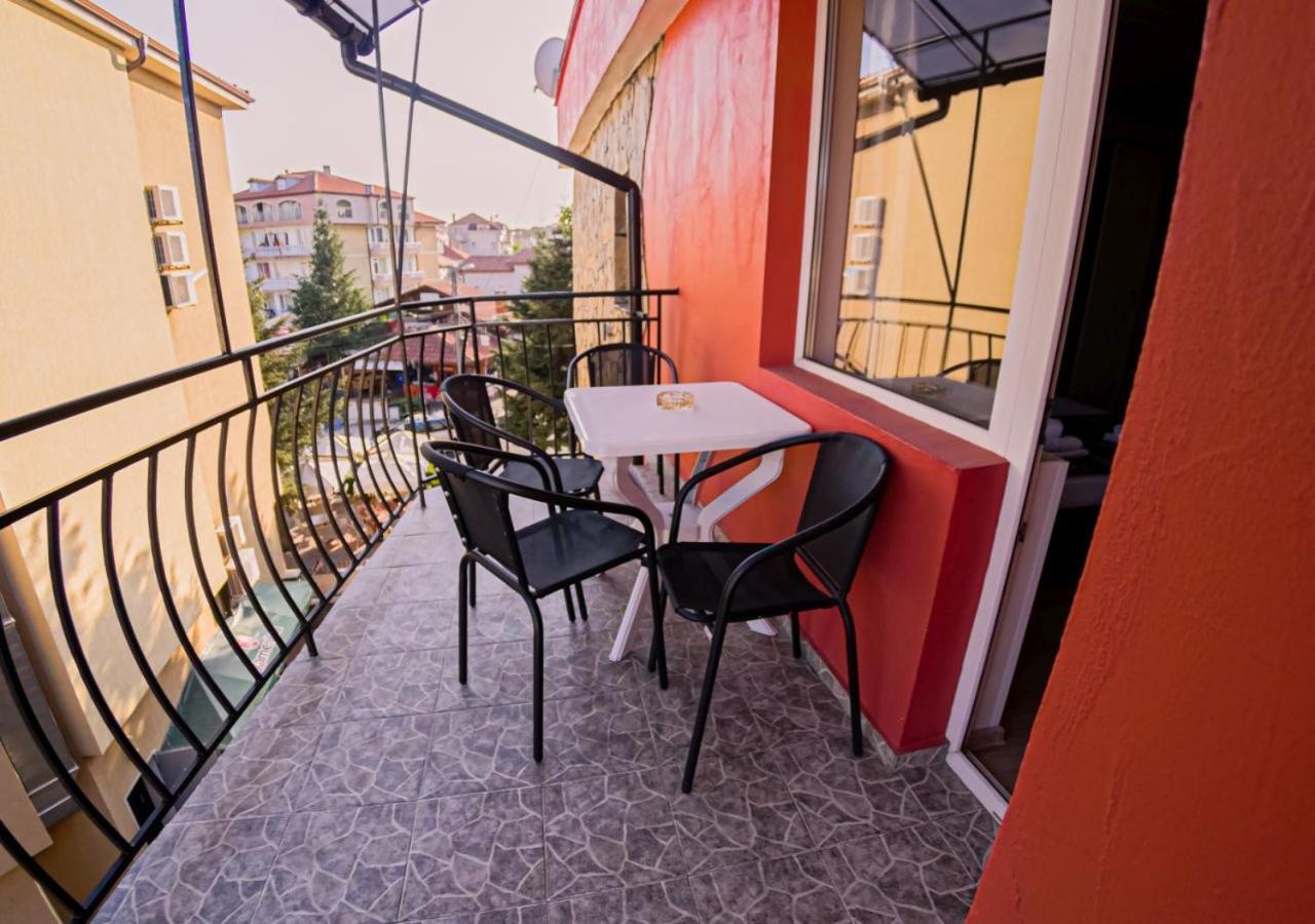 Sineva Guest House Ravda Luaran gambar